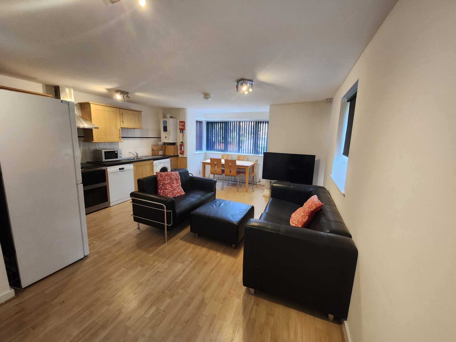 Additional Property Image 3 bedroom Flat to rent in Manchester 2