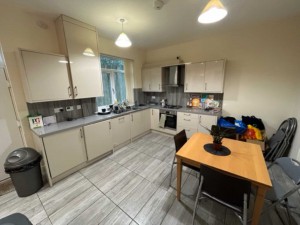 4 bedroom End of Terrace to rent in Manchester