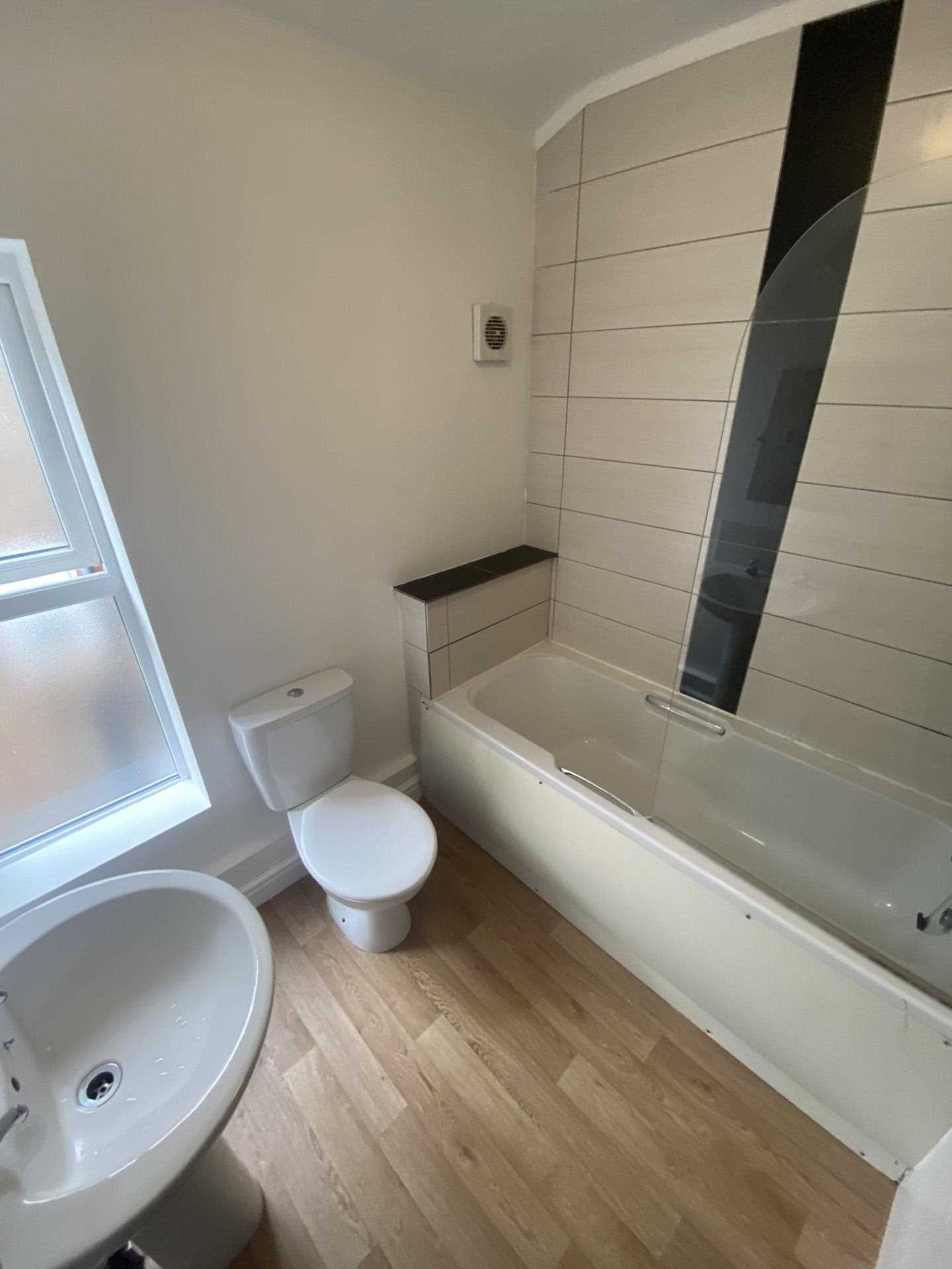 Additional Property Image 6 bedroom House to rent in Manchester 18