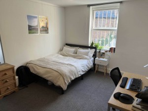 6 bedroom House to rent in Manchester