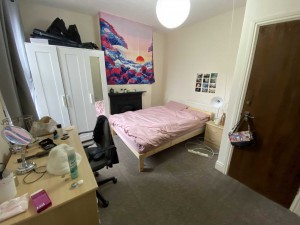 6 bedroom Terraced to rent in Manchester