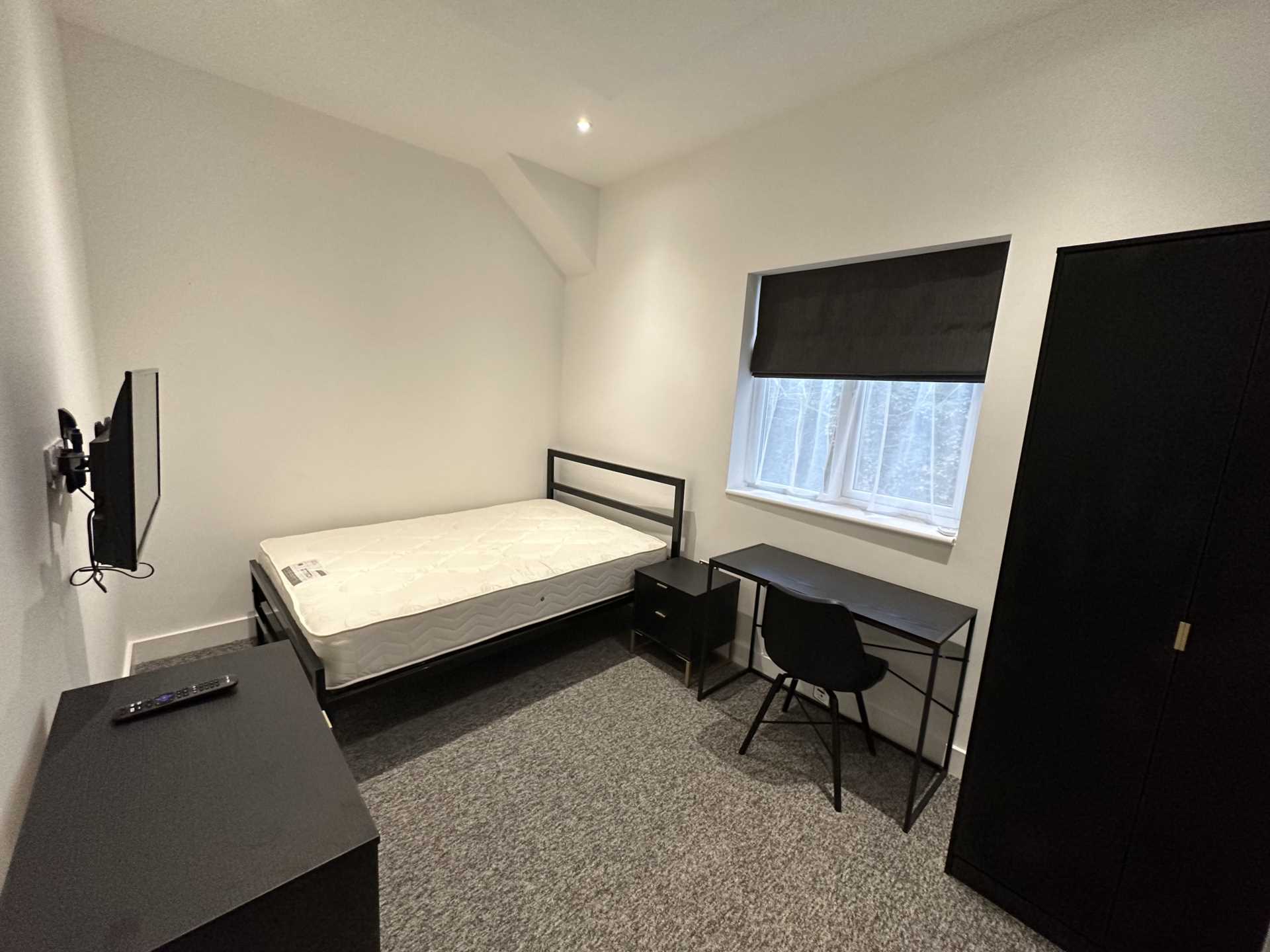 Additional Property Image 9 bedroom Terraced to rent in Manchester 14
