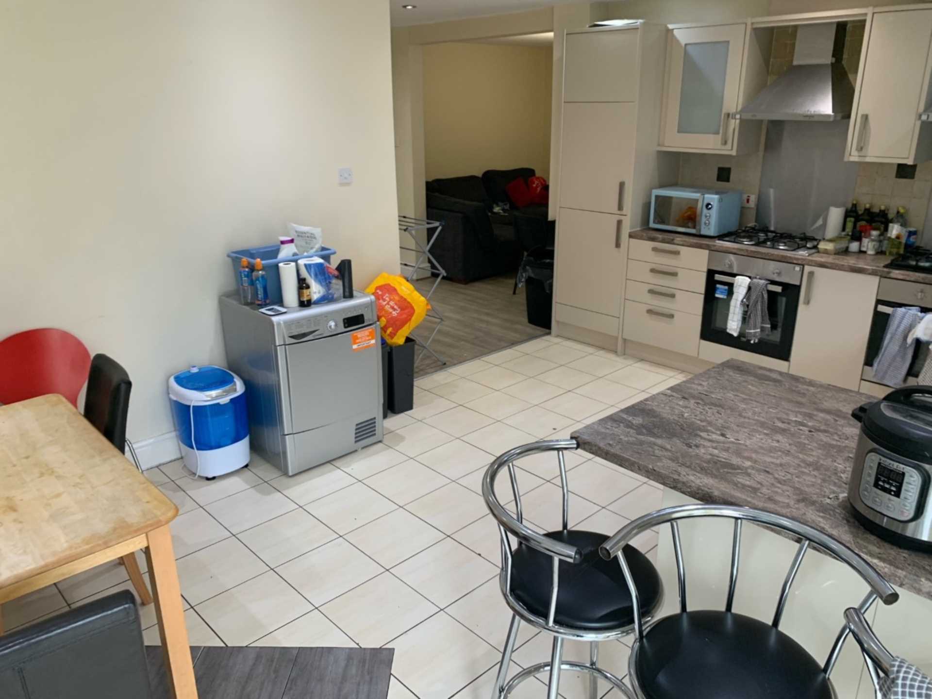 Additional Property Image 7 bedroom Semi Detached to rent in Manchester 5