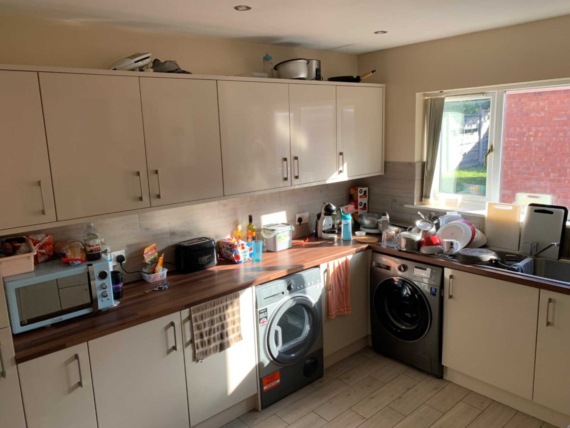 Additional Property Image 6 bedroom Semi Detached to rent in Manchester 14