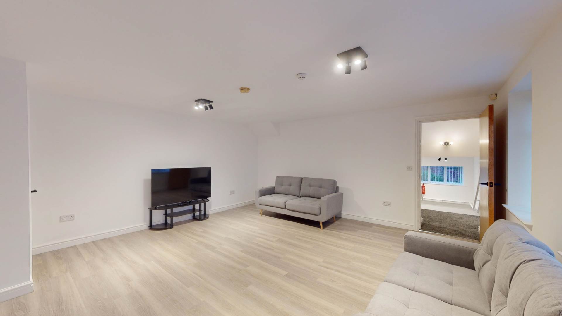 Additional Property Image 3 bedroom Flat to rent in Manchester 2