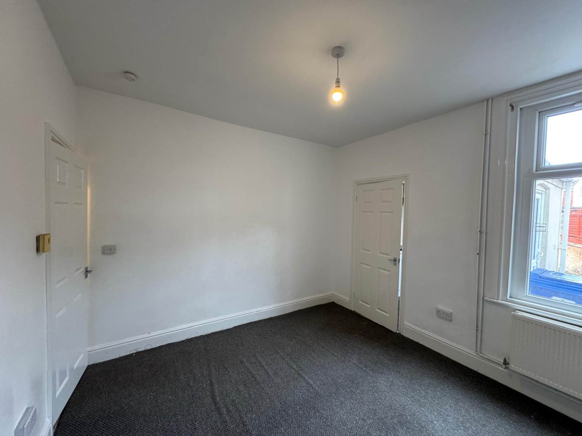 Additional Property Image 2 bedroom End of Terrace to rent in Grimsby 6