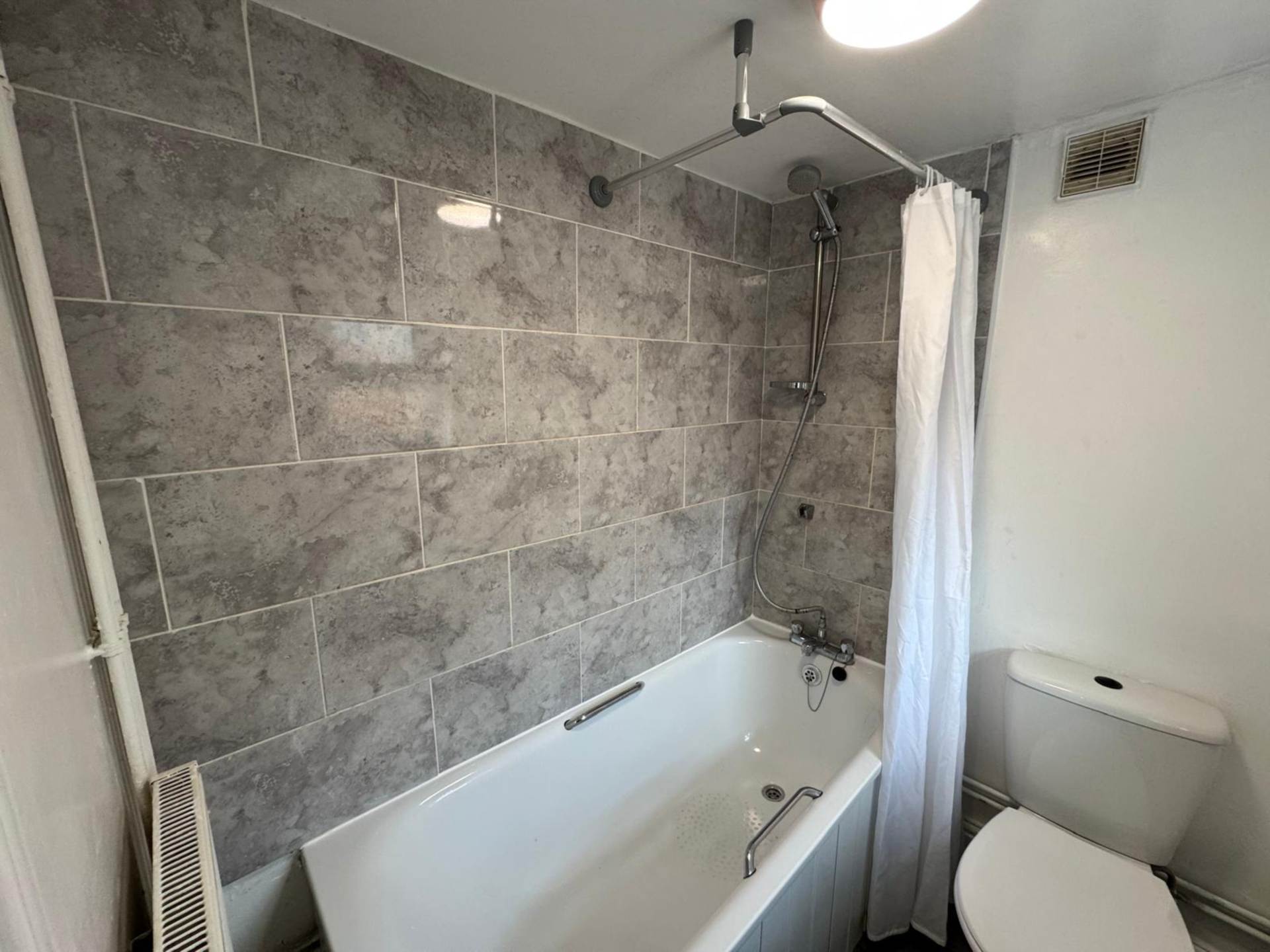 Additional Property Image 2 bedroom End of Terrace to rent in Grimsby 13