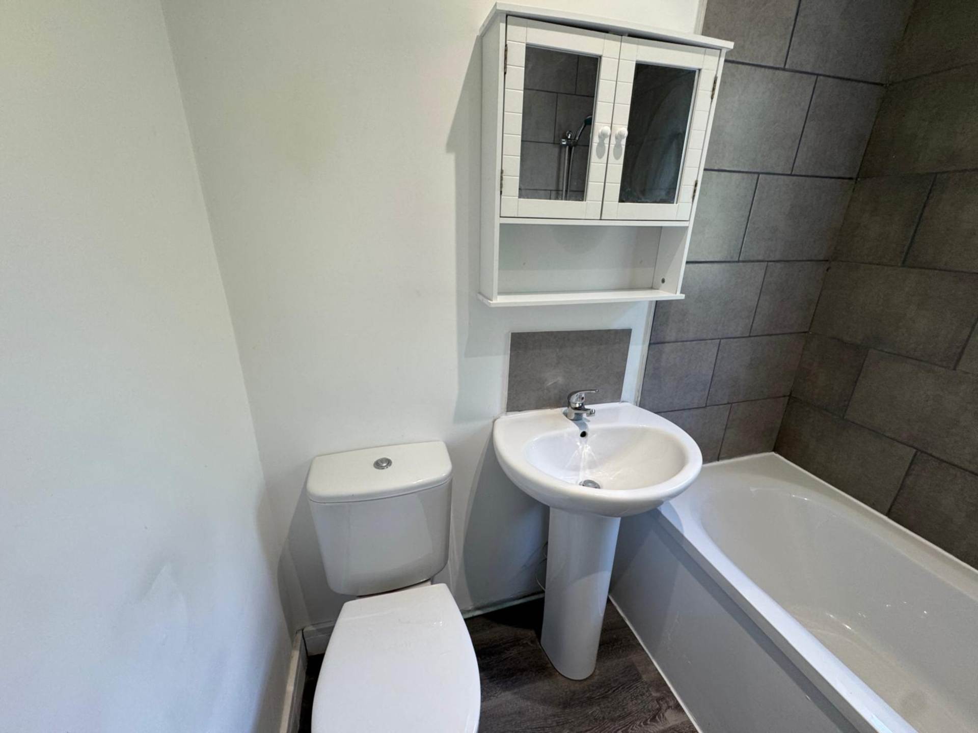 Additional Property Image 3 bedroom Semi Detached to rent in Grimsby 12
