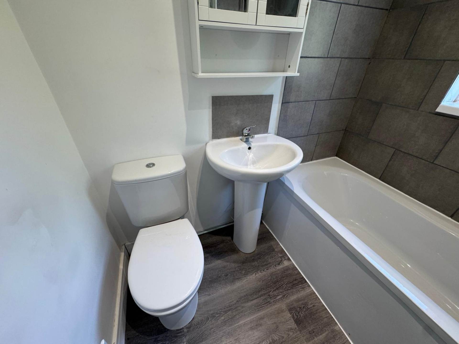 Additional Property Image 3 bedroom Semi Detached to rent in Grimsby 13