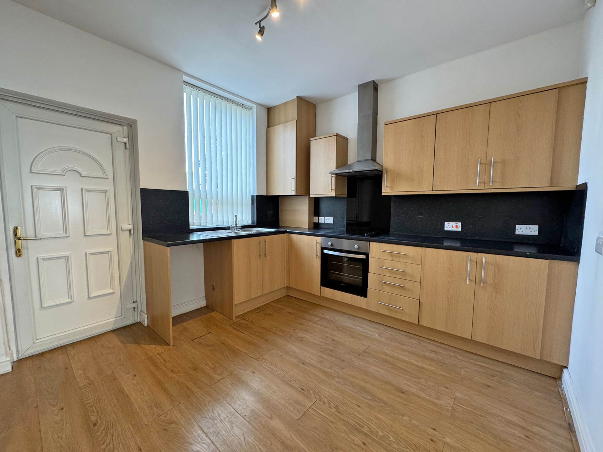 Additional Property Image 2 bedroom Terraced to rent in Oldham 6