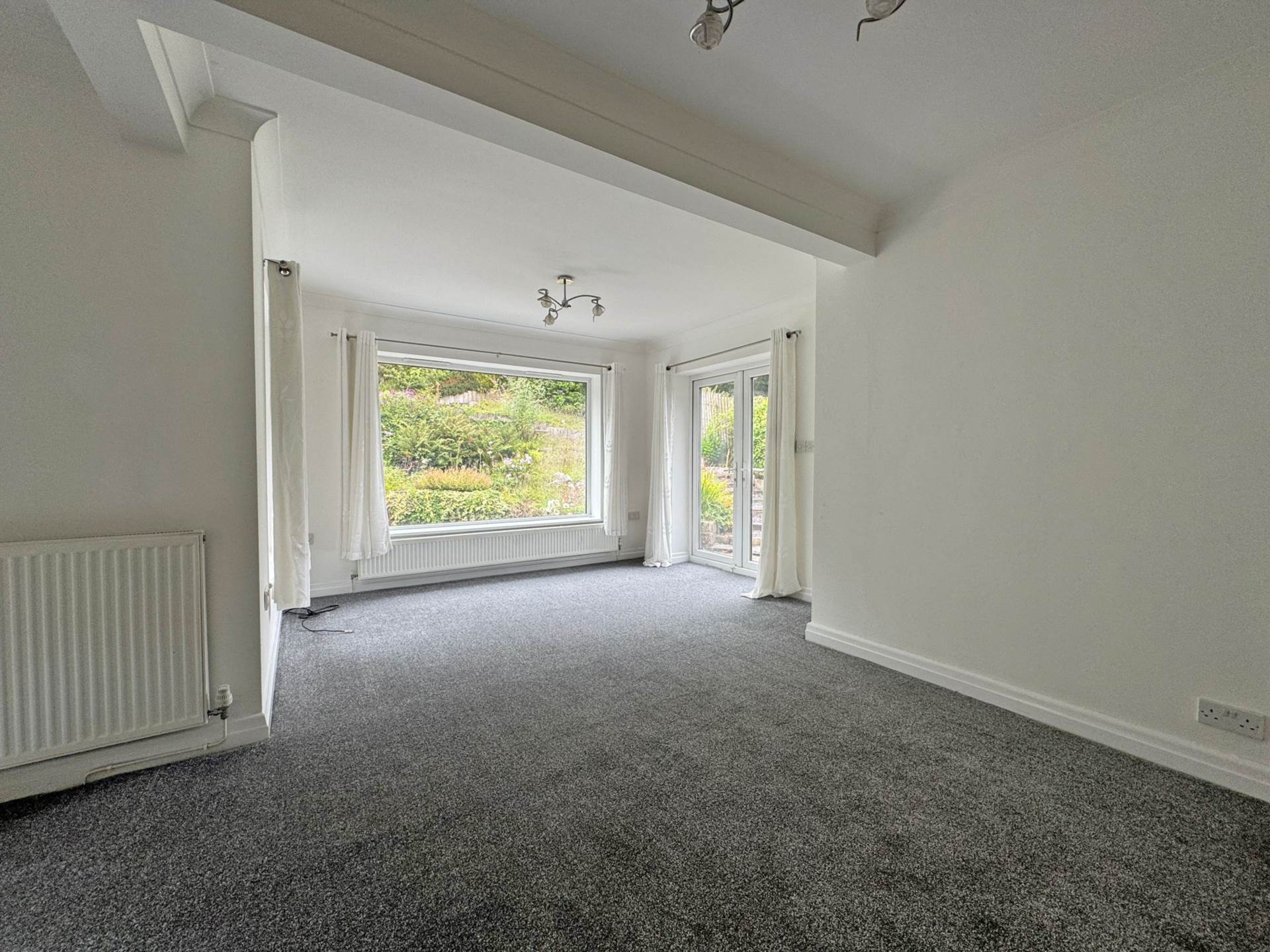 Additional Property Image 3 bedroom Detached to rent in Oldham 7