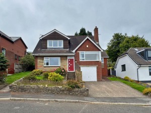 3 bedroom Detached to rent in Oldham