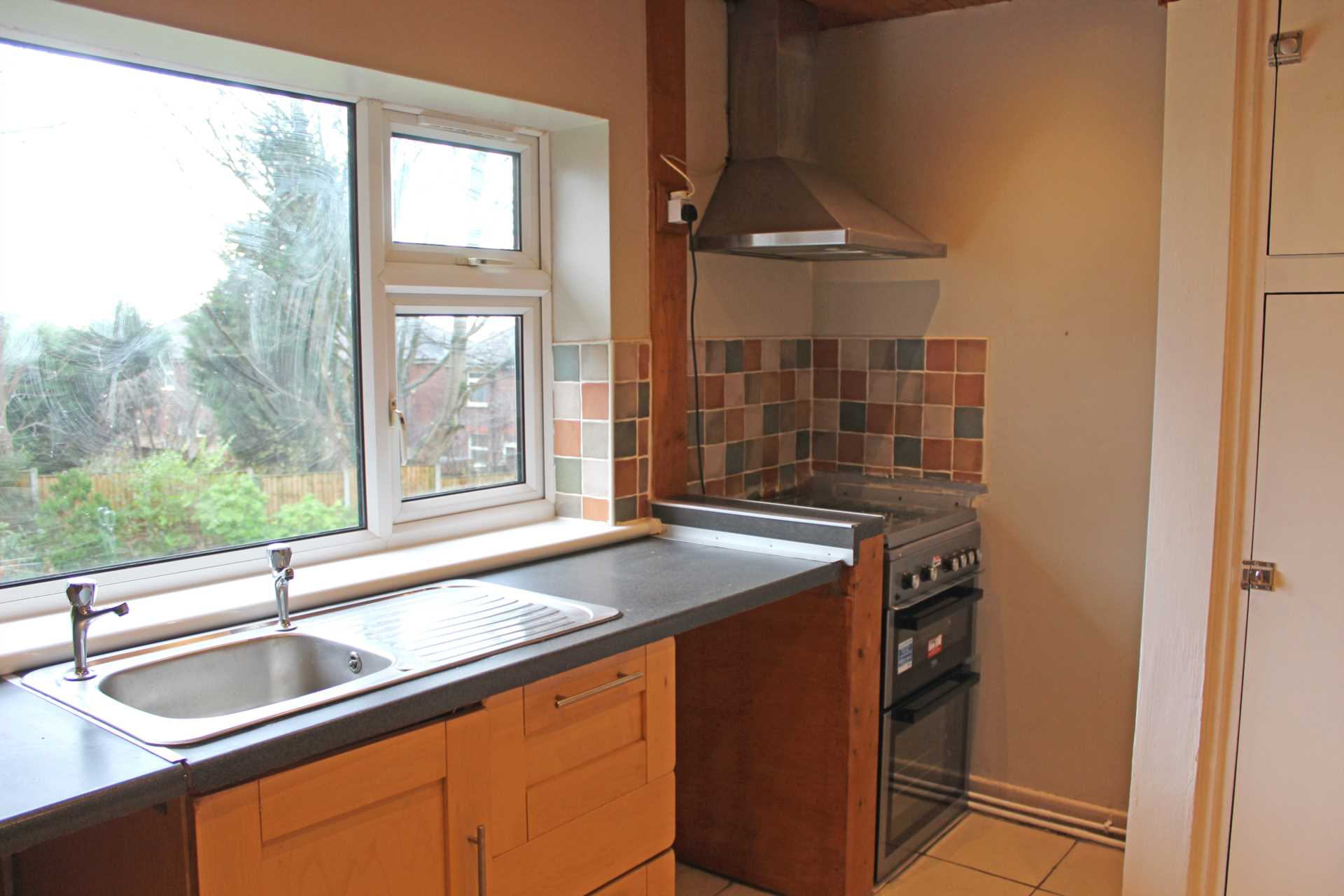 Additional Property Image 2 bedroom Maisonette to rent in Oldham 5
