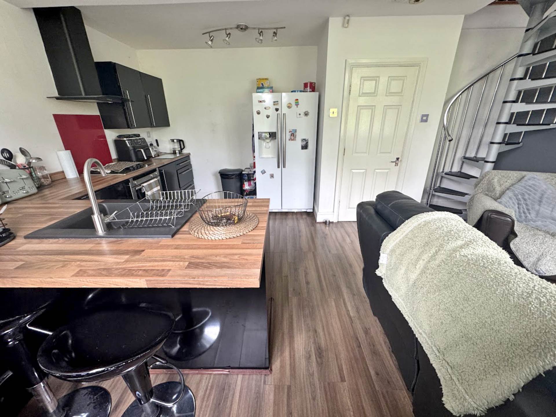 Additional Property Image 2 bedroom Flat for sale in Oldham 5