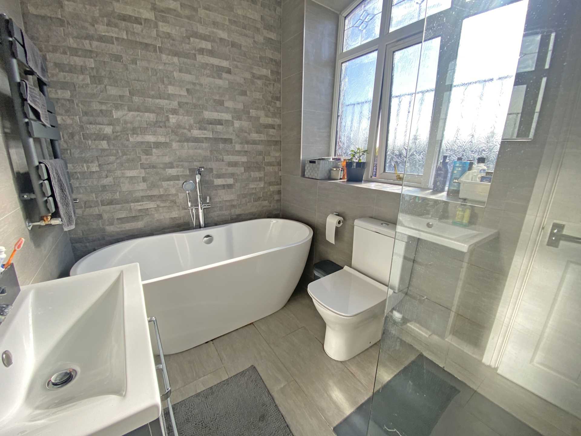 Additional Property Image 2 bedroom Flat for sale in Oldham 7
