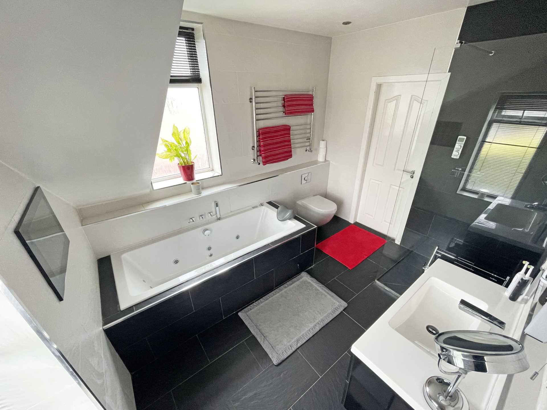 Additional Property Image 4 bedroom Detached for sale in Oldham 23