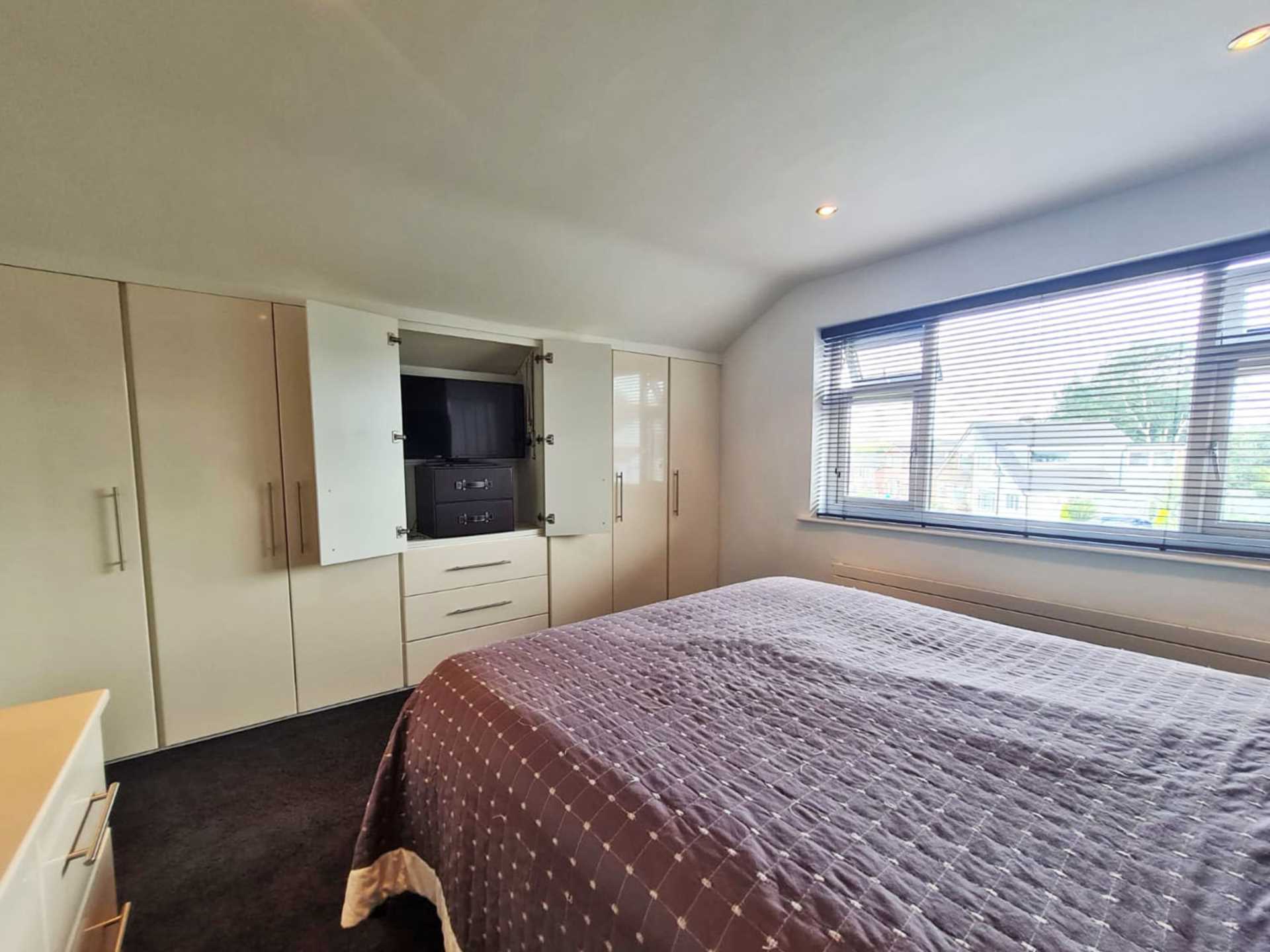 Additional Property Image 4 bedroom Detached for sale in Oldham 24