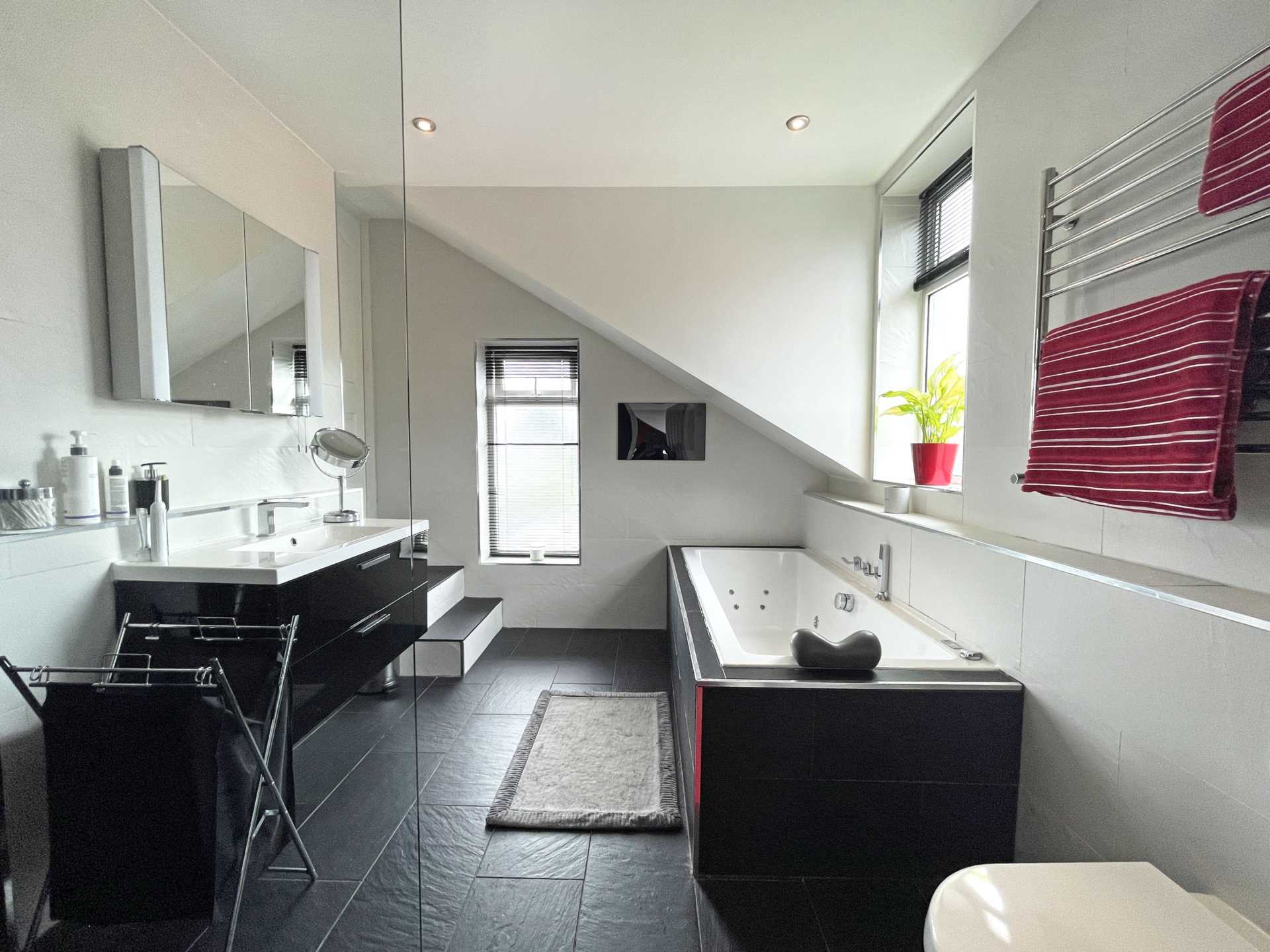 Additional Property Image 4 bedroom Detached for sale in Oldham 25