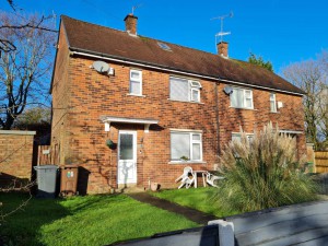 3 bedroom Semi Detached to rent in Oldham