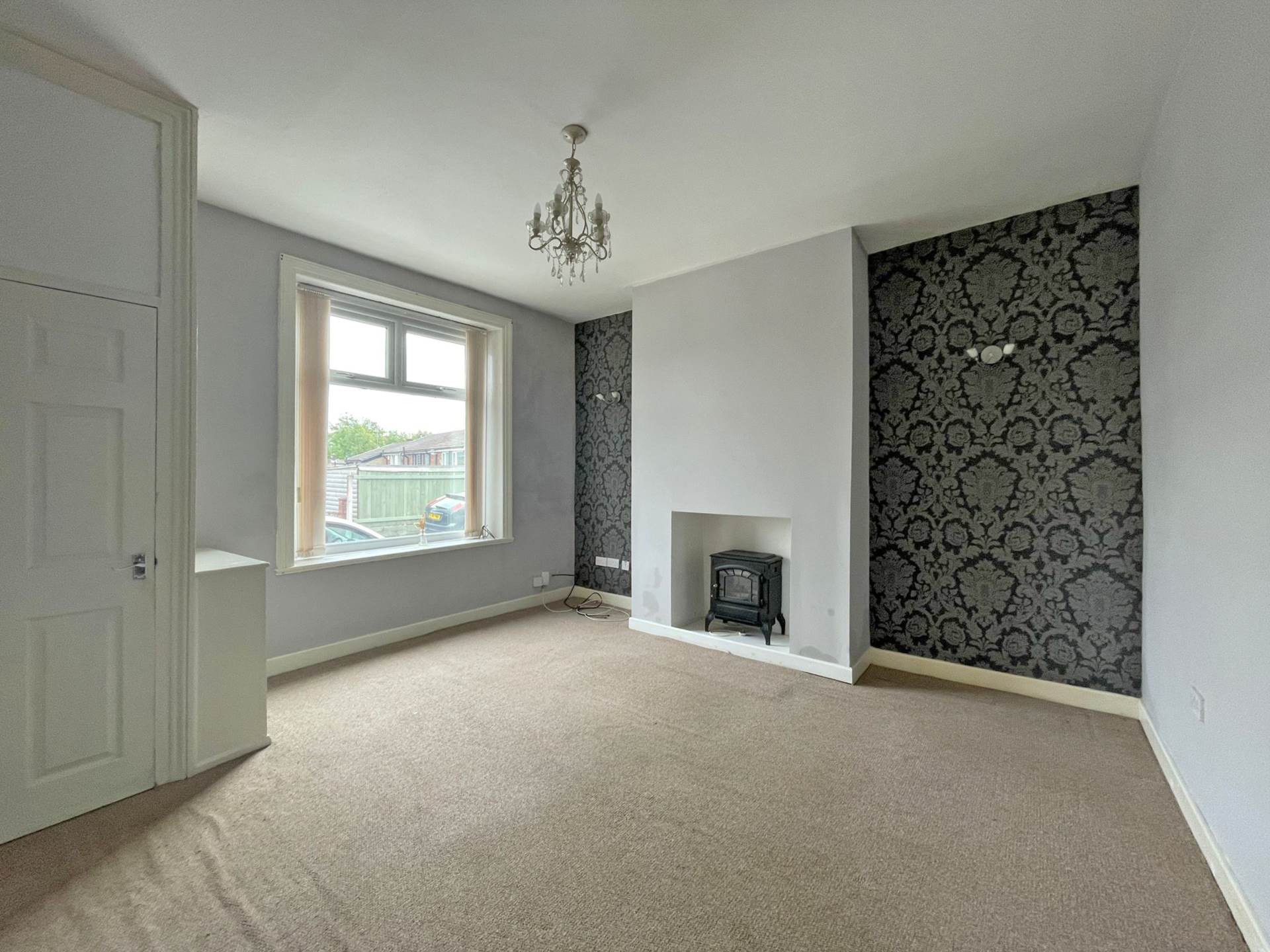 Additional Property Image 2 bedroom Terraced to rent in Oldham 2