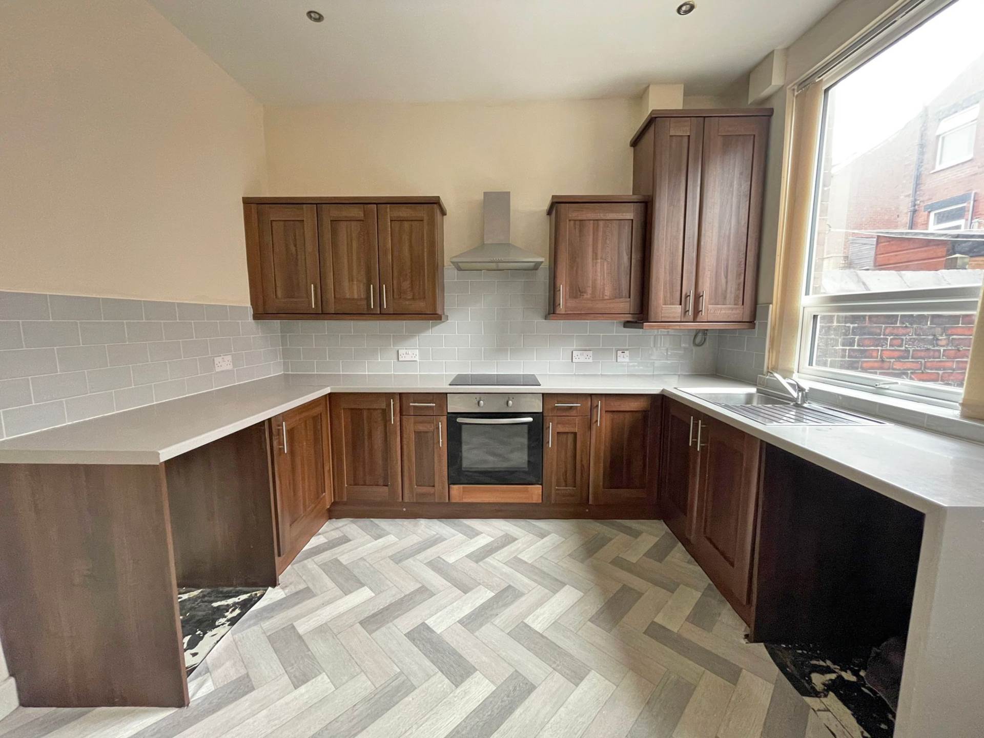 Additional Property Image 2 bedroom Terraced to rent in Oldham 4