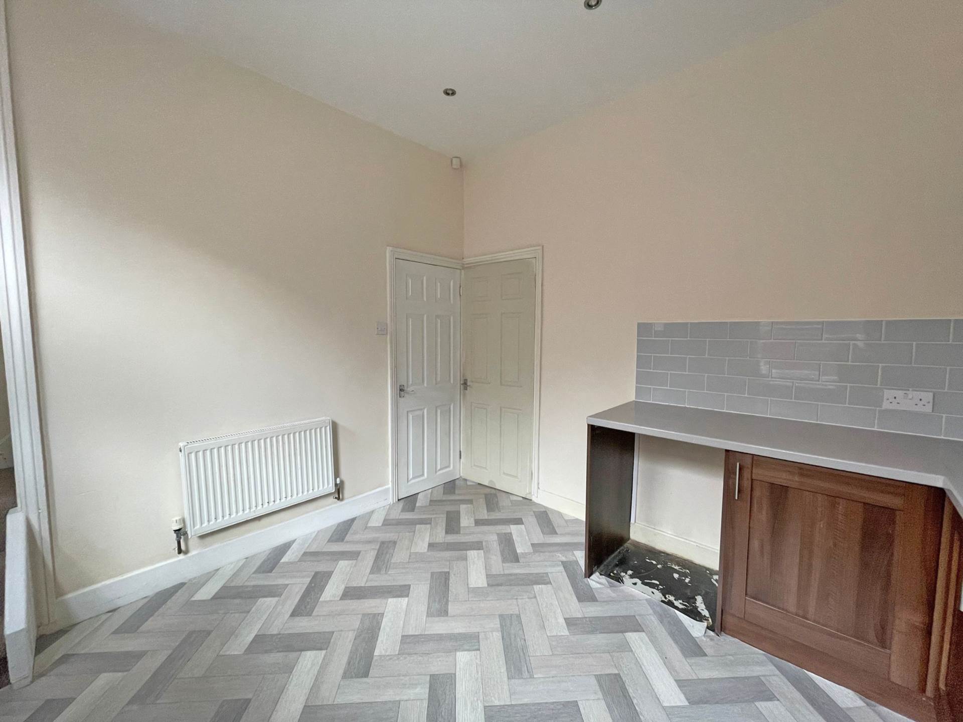 Additional Property Image 2 bedroom Terraced to rent in Oldham 5