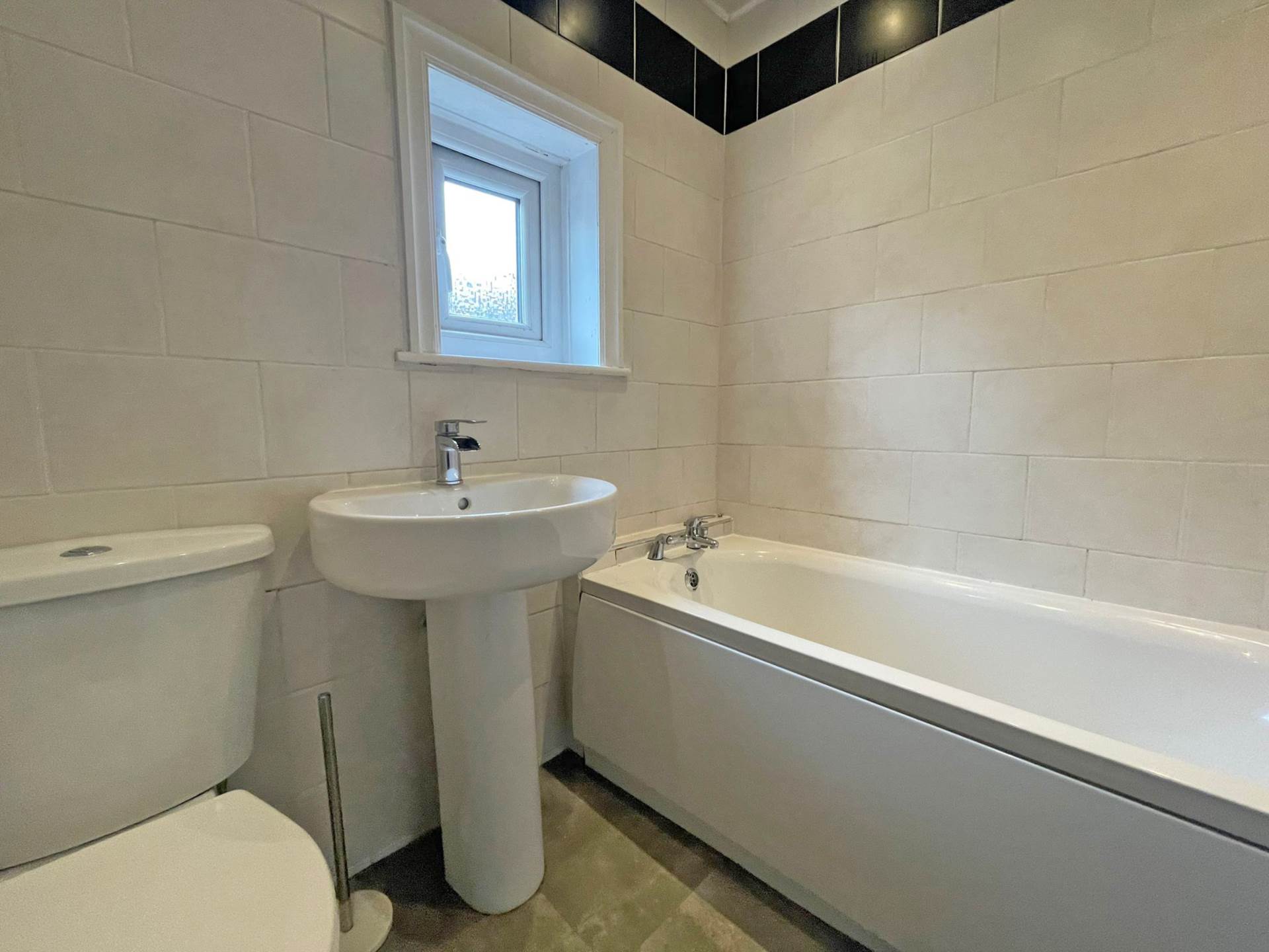 Additional Property Image 2 bedroom Terraced to rent in Oldham 10