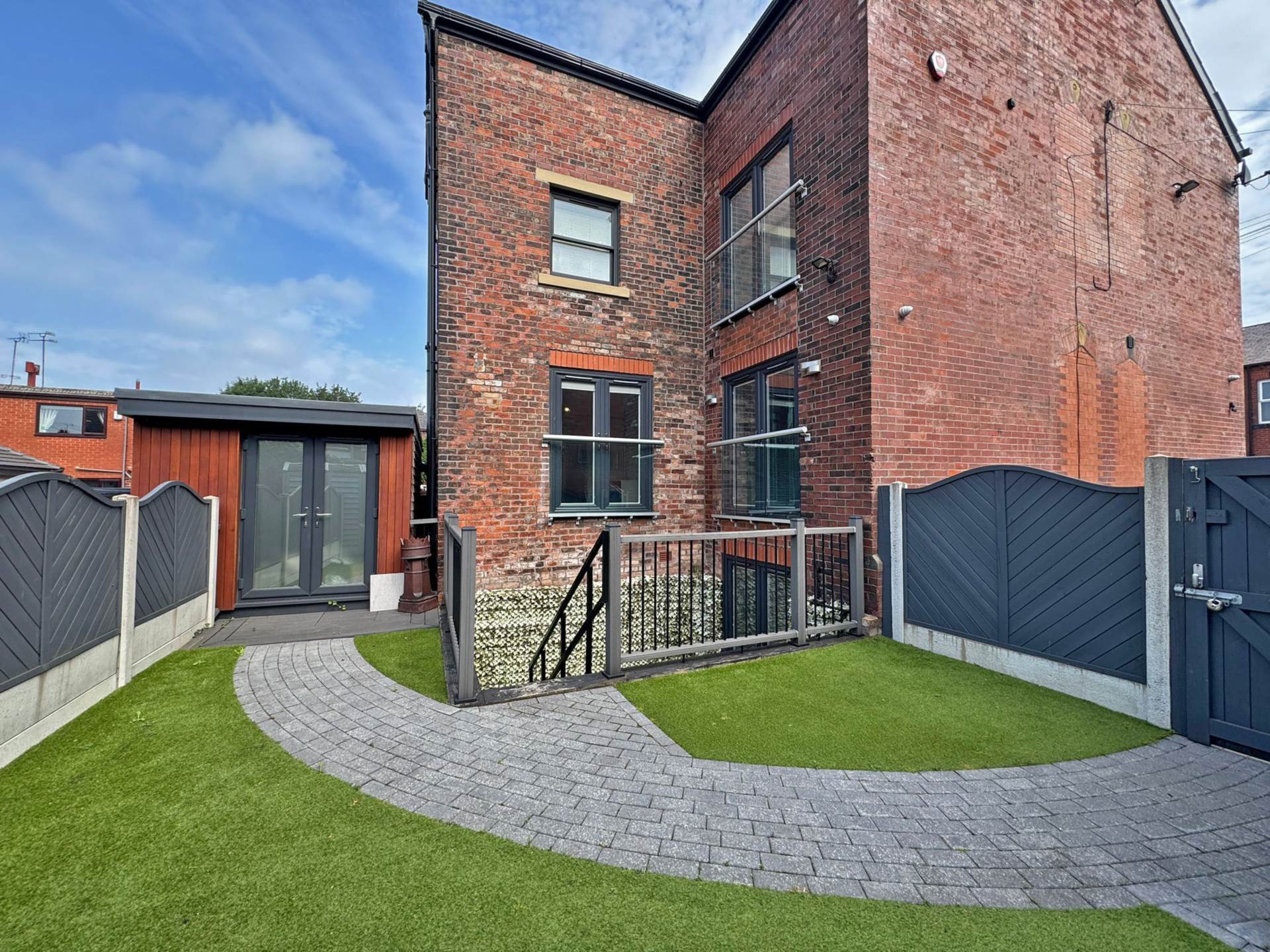Additional Property Image 2 bedroom Duplex to rent in Oldham 20