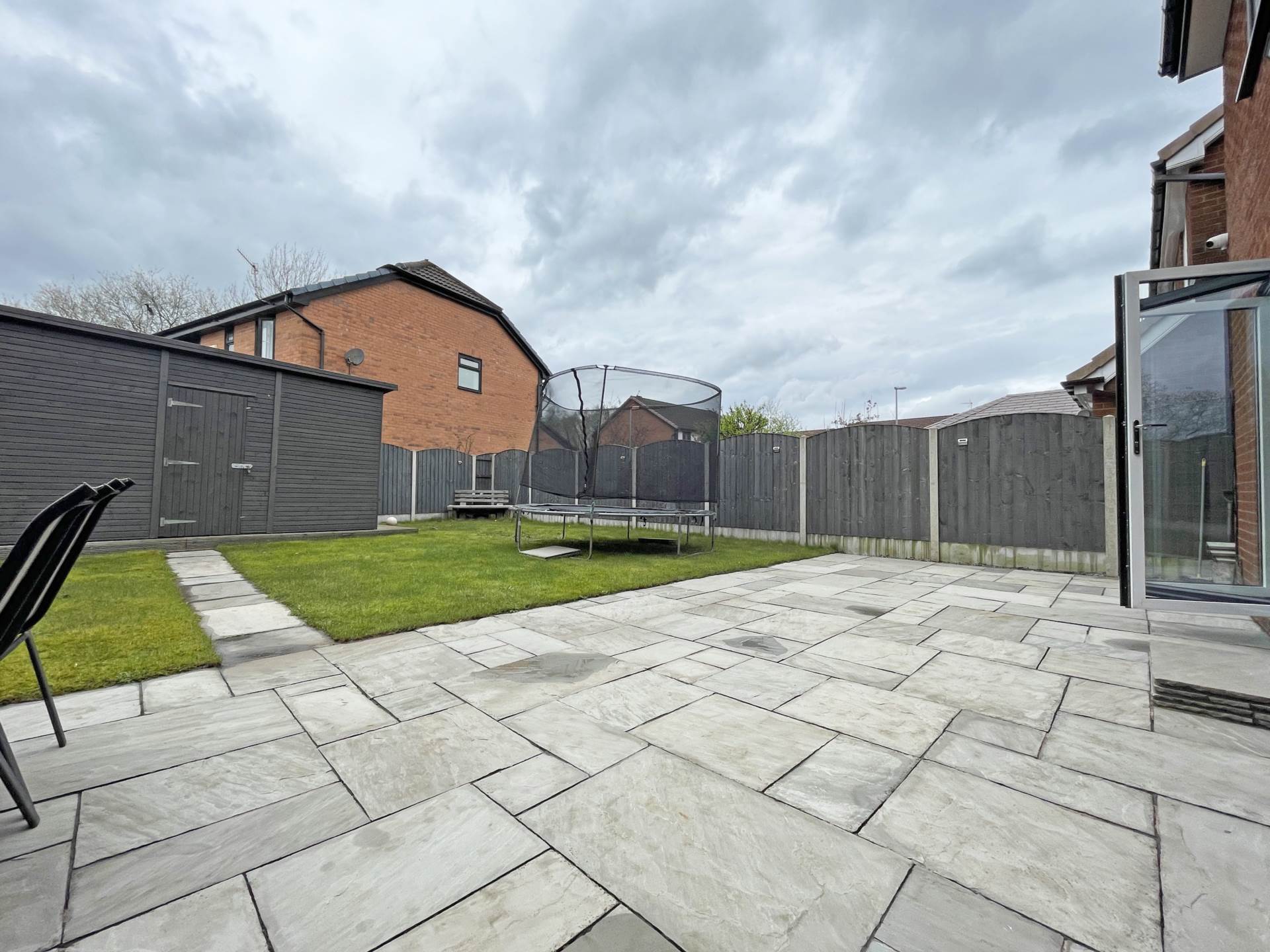 Additional Property Image 4 bedroom Detached for sale in Oldham 24