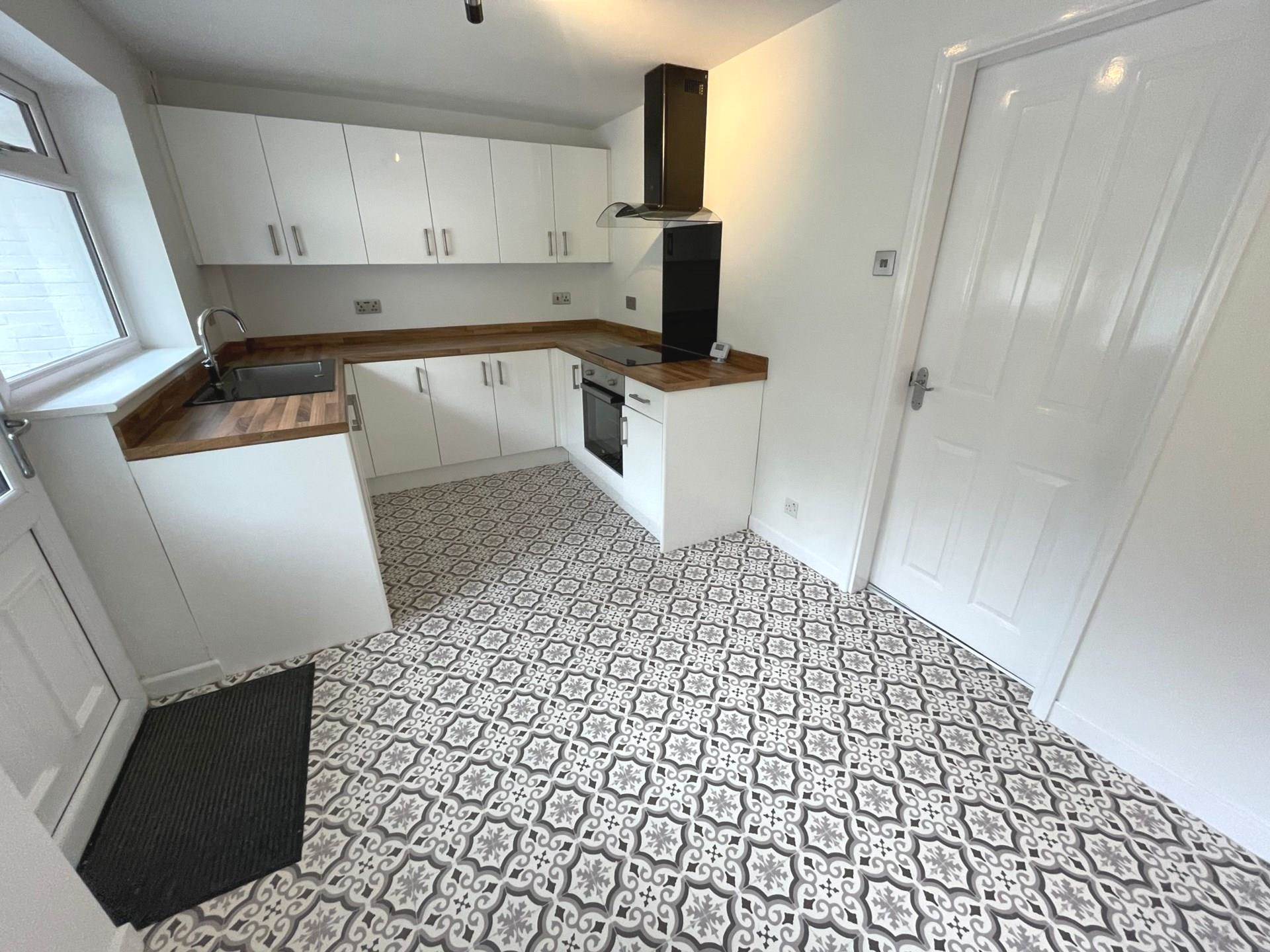 Additional Property Image 3 bedroom Semi Detached to rent in Oldham 5