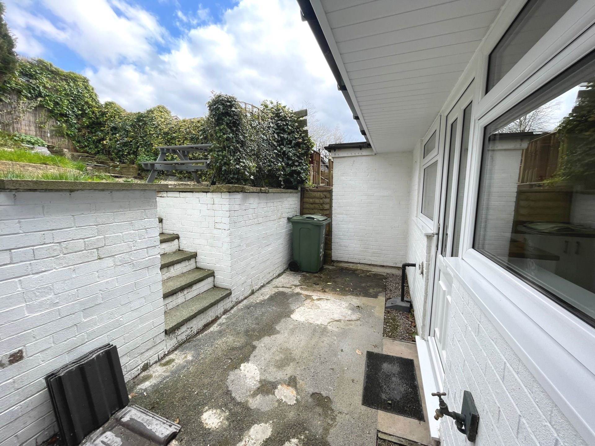 Additional Property Image 3 bedroom Semi Detached to rent in Oldham 11