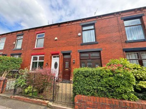 2 bedroom Terraced to rent in Oldham