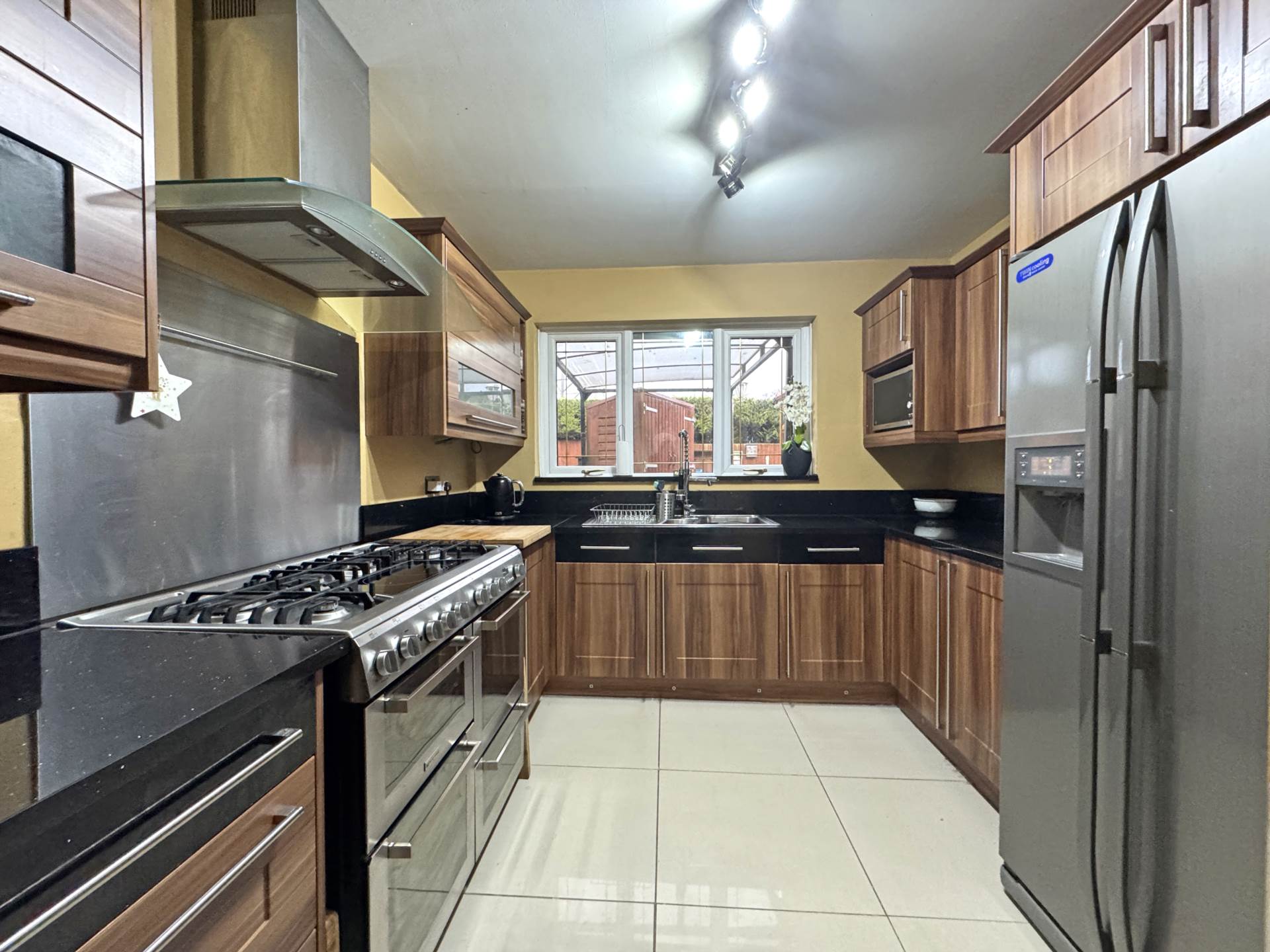 Additional Property Image 4 bedroom Detached for sale in Oldham 8