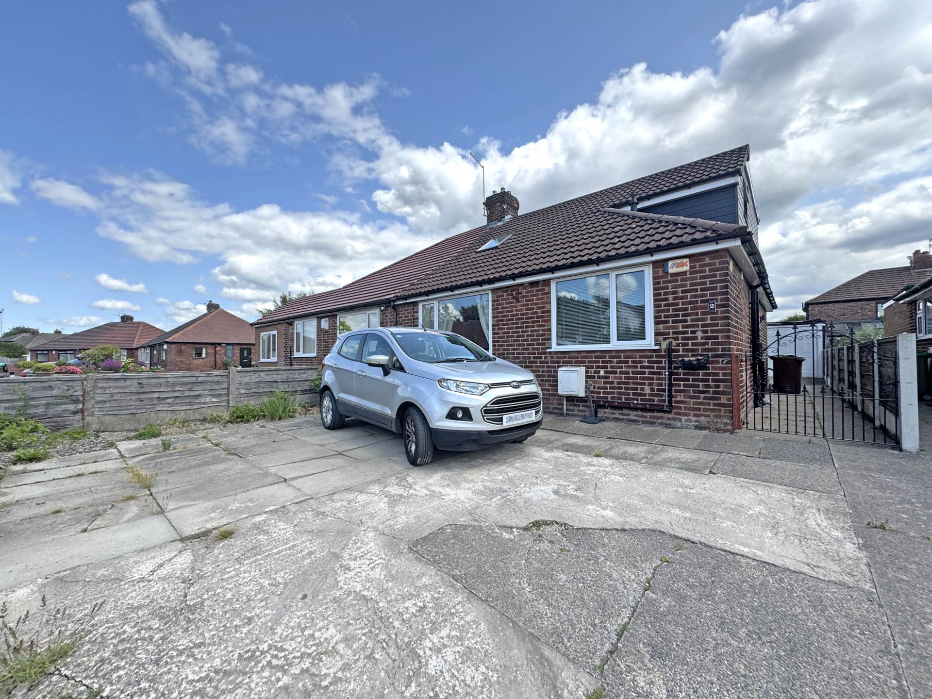 Additional Property Image 4 bedroom Semi Detached Bungalow for sale in Oldham 2