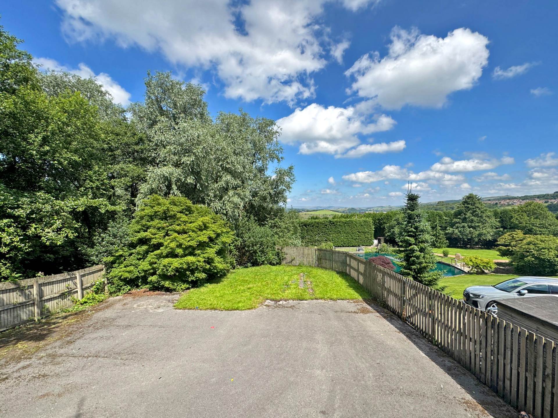 Additional Property Image 3 bedroom Semi Detached for sale in Oldham 2