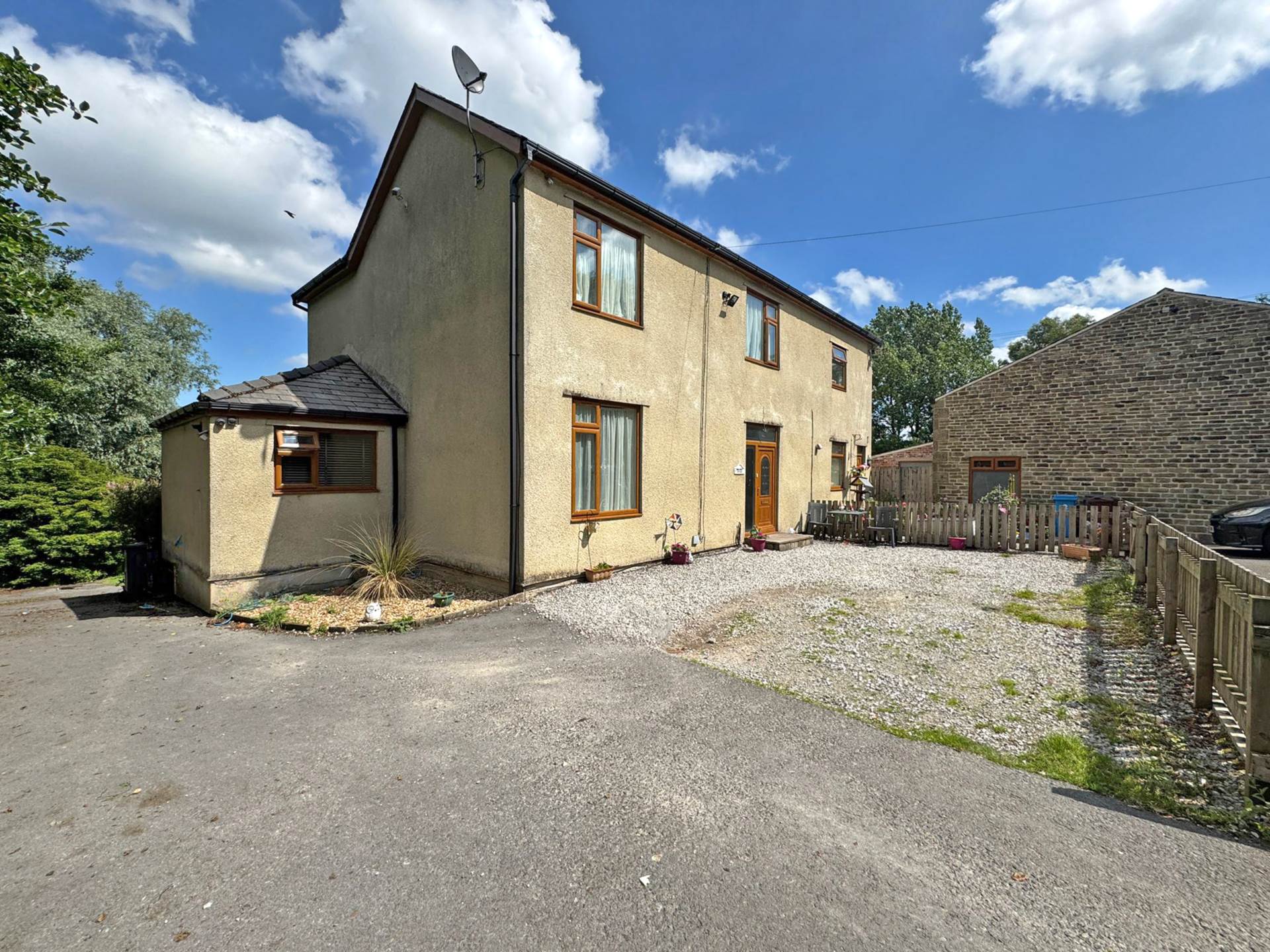 Additional Property Image 3 bedroom Semi Detached for sale in Oldham 19