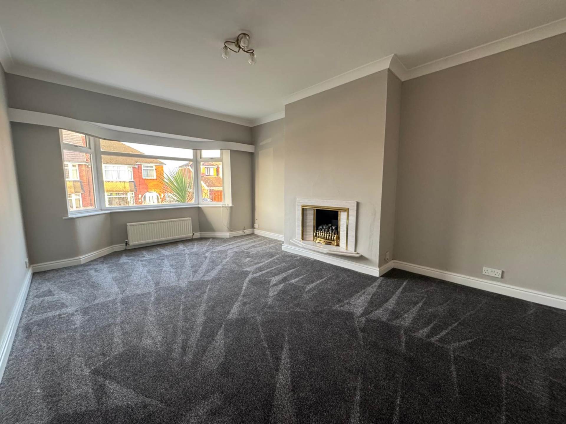 Additional Property Image 2 bedroom Detached Bungalow to rent in Oldham 2