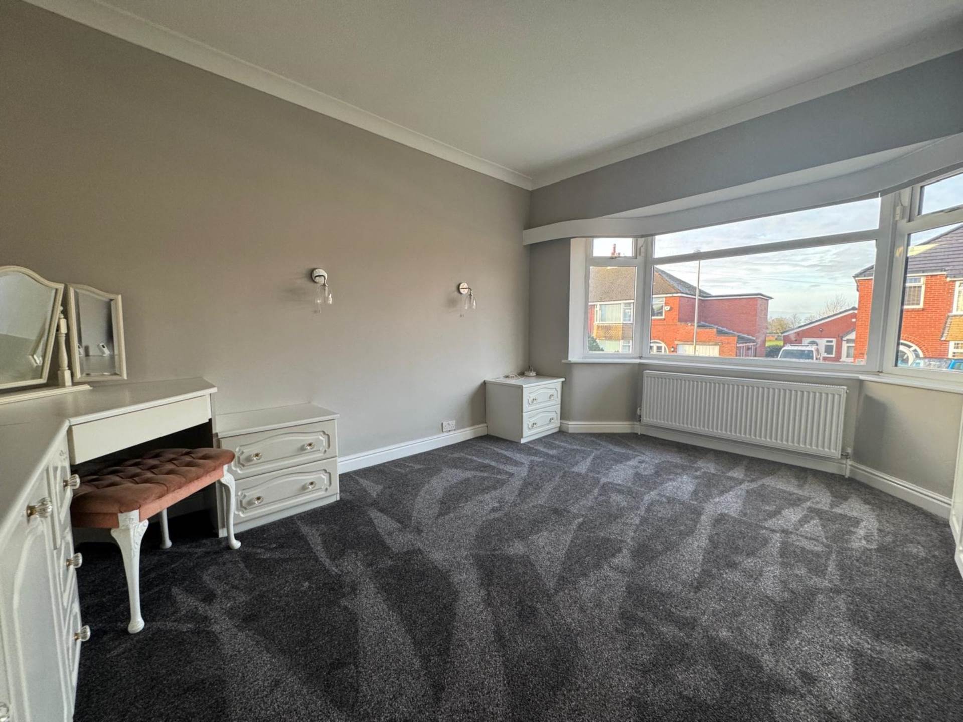 Additional Property Image 2 bedroom Detached Bungalow to rent in Oldham 8