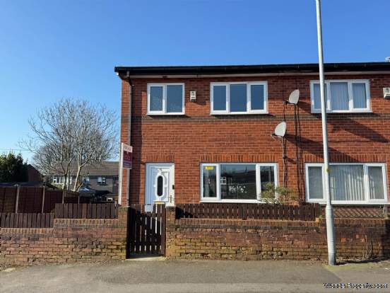 3 bedroom Semi Detached for sale in Oldham