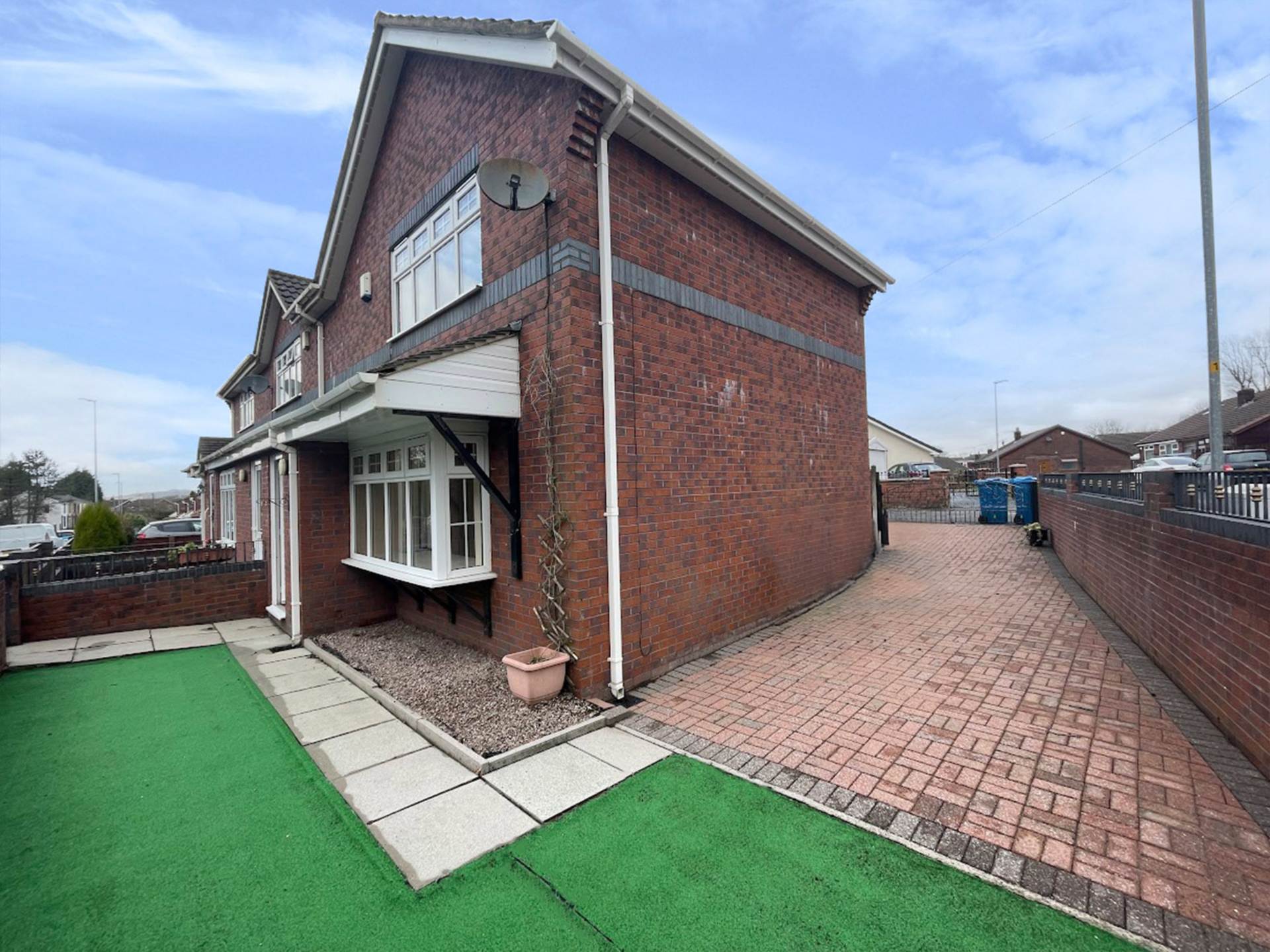 Additional Property Image 2 bedroom Town House for sale in Oldham 3