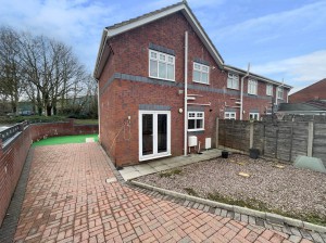 2 bedroom Town House for sale in Oldham
