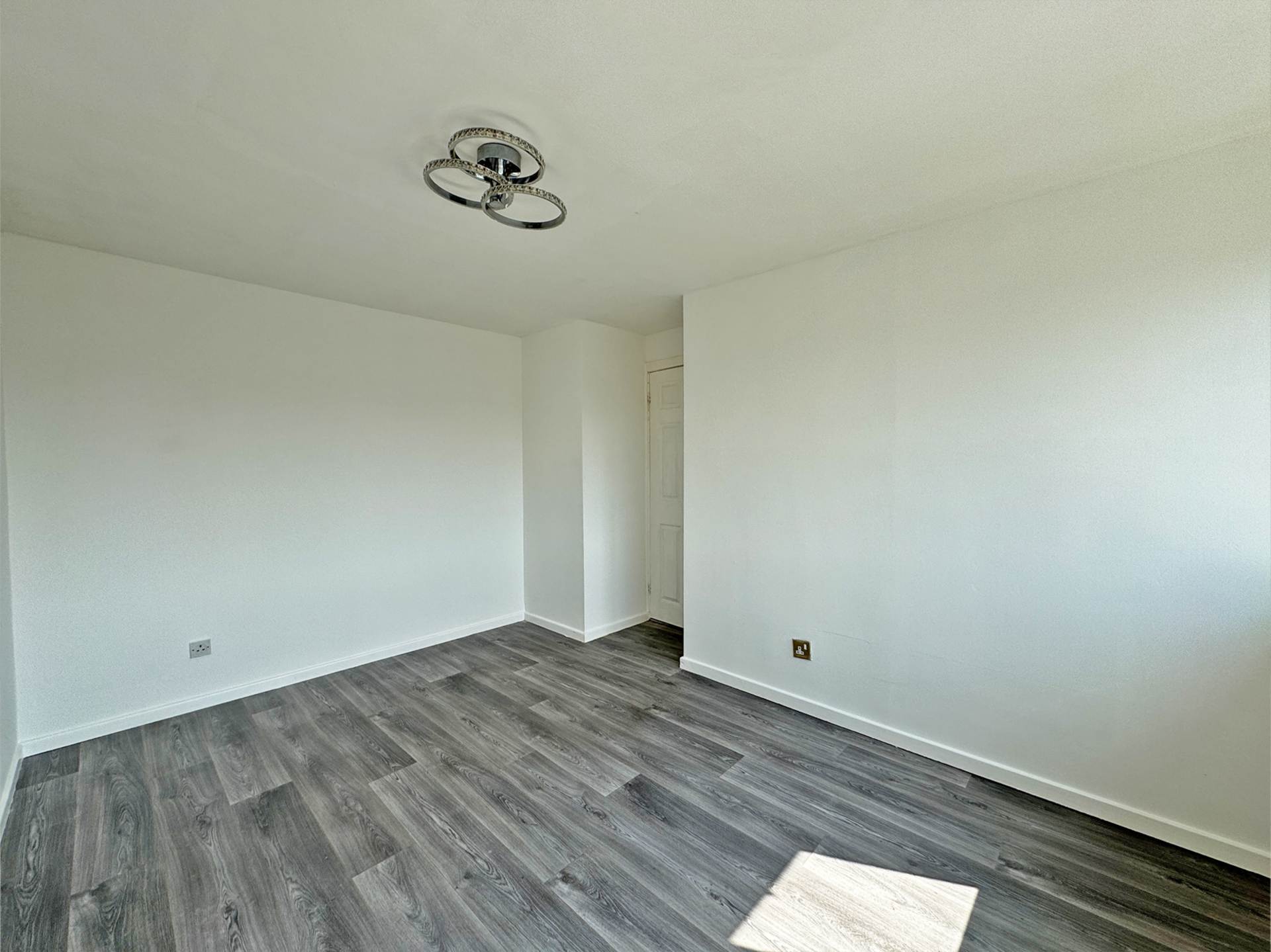 Additional Property Image 3 bedroom Semi Detached for sale in Oldham 13
