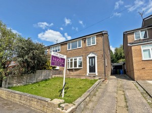 3 bedroom Semi Detached for sale in Oldham