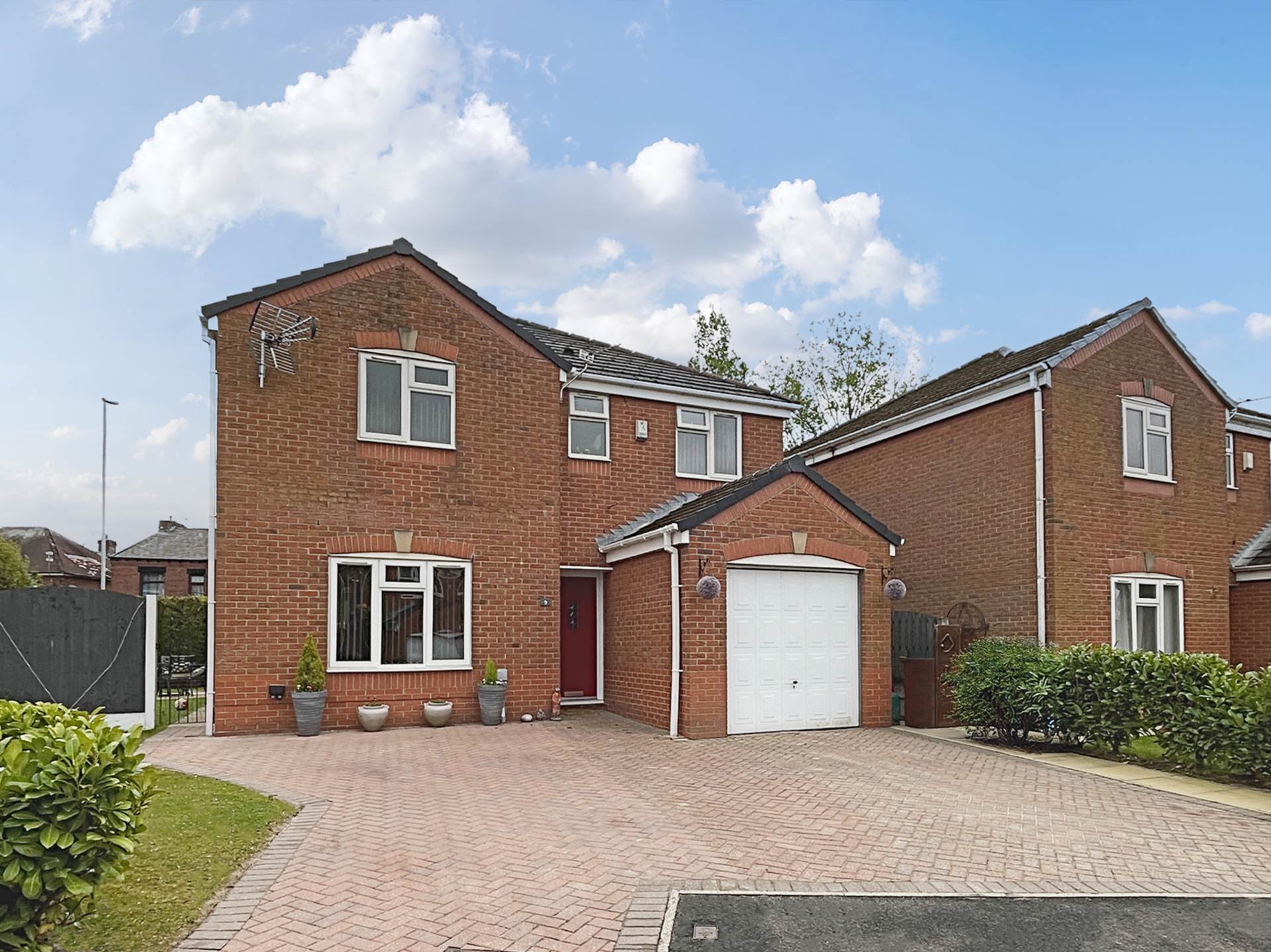 Additional Property Image 4 bedroom Detached for sale in Oldham 14