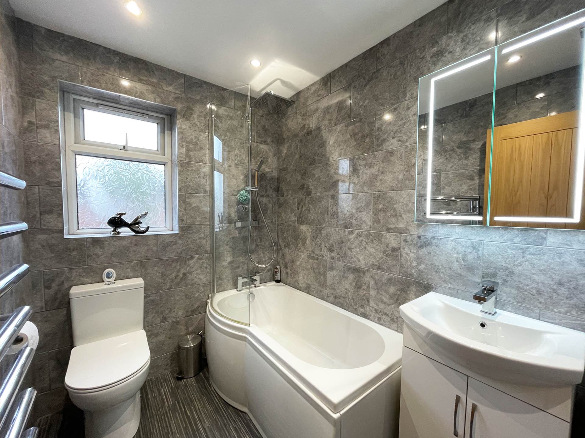Additional Property Image 4 bedroom Detached for sale in Oldham 6
