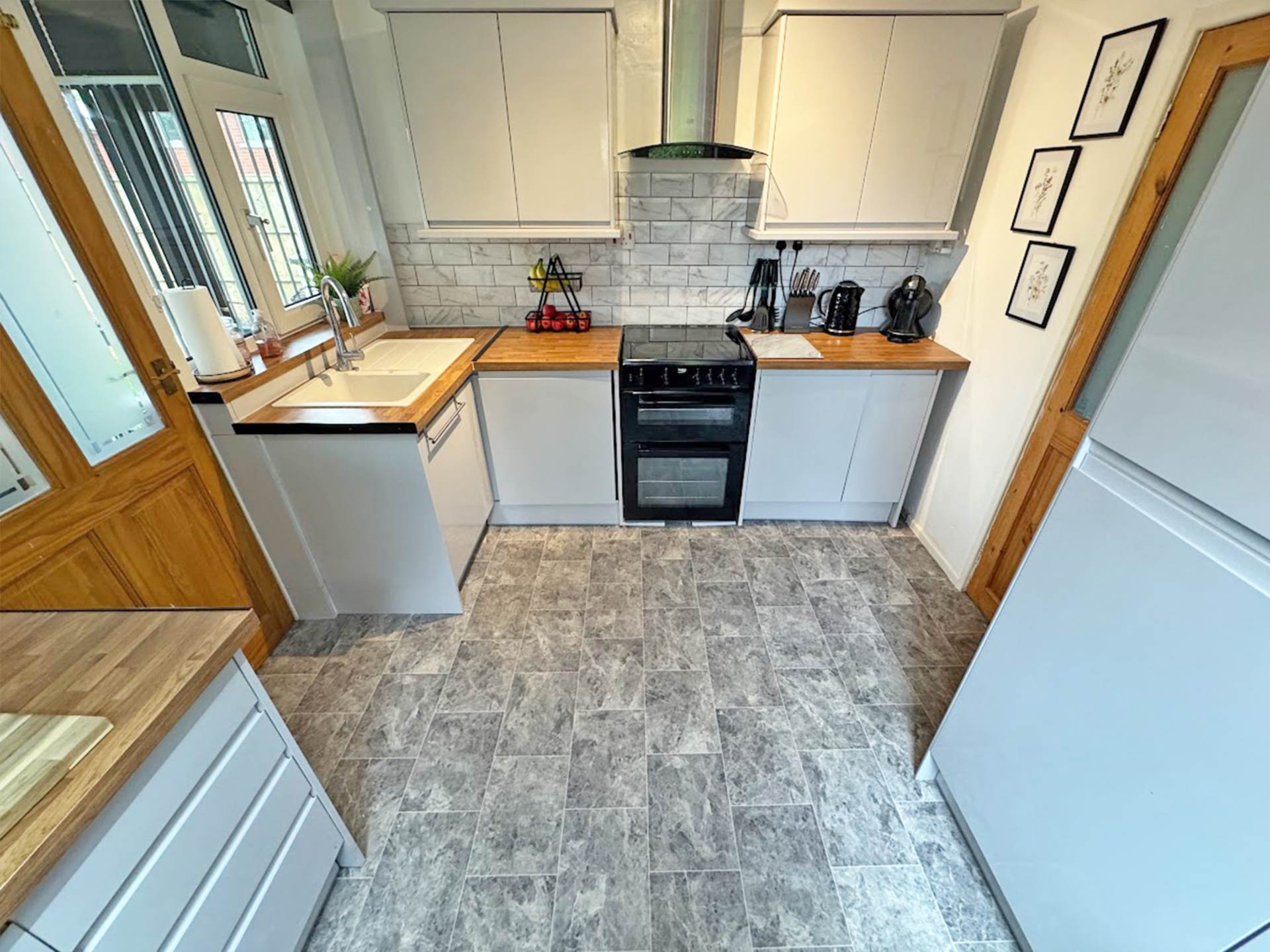 Additional Property Image 2 bedroom Semi Detached for sale in Oldham 4
