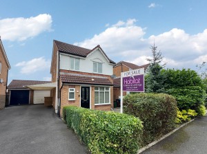 3 bedroom Detached for sale in Oldham