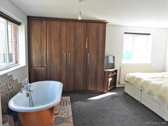 Additional Property Image 6 bedroom Detached for sale in Oldham 18