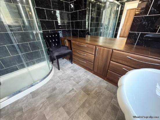 Additional Property Image 6 bedroom Detached for sale in Oldham 9