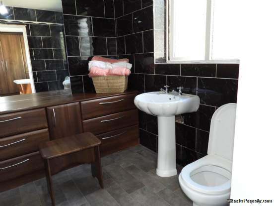 Additional Property Image 6 bedroom Detached for sale in Oldham 10